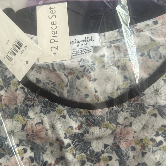 Splendid, two-piece floral garden print size medium - Picture 5 of 5